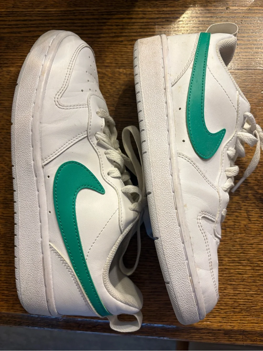 Nike Court Kids Sneakers in Green